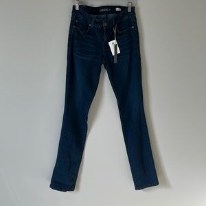 NWT Level 99 Premium Denim ‘Lily’ Skinny Straight Jean